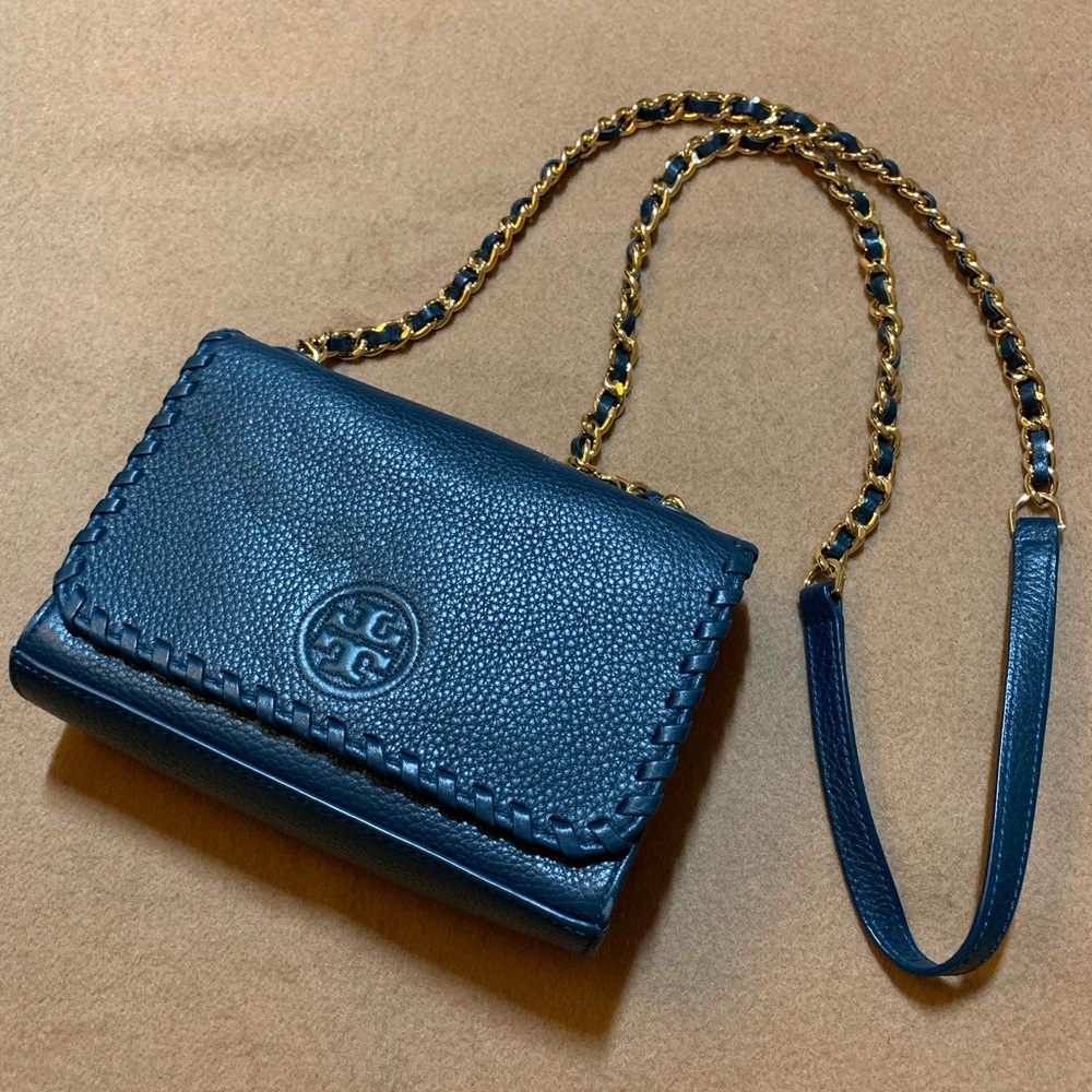 Tory Burch Marion Shrunken Shoulder Bag